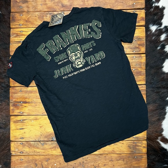 Johnson Motors “Frankie’s Junk Yard” vintage slub moto tee. NWT - Picture 3 of 4